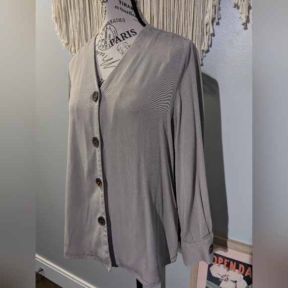 Women's Oak + Fort Beige Button Blouse Size Small - Picture 3 of 8